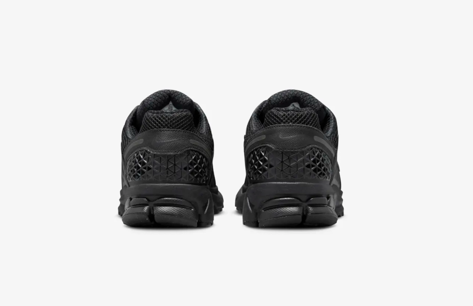 Nike Zoom Vomero 5 Black (M)