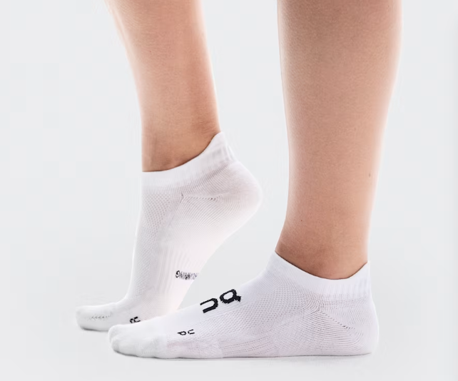 Core run sock low 2P white 2UF10080069 (U)