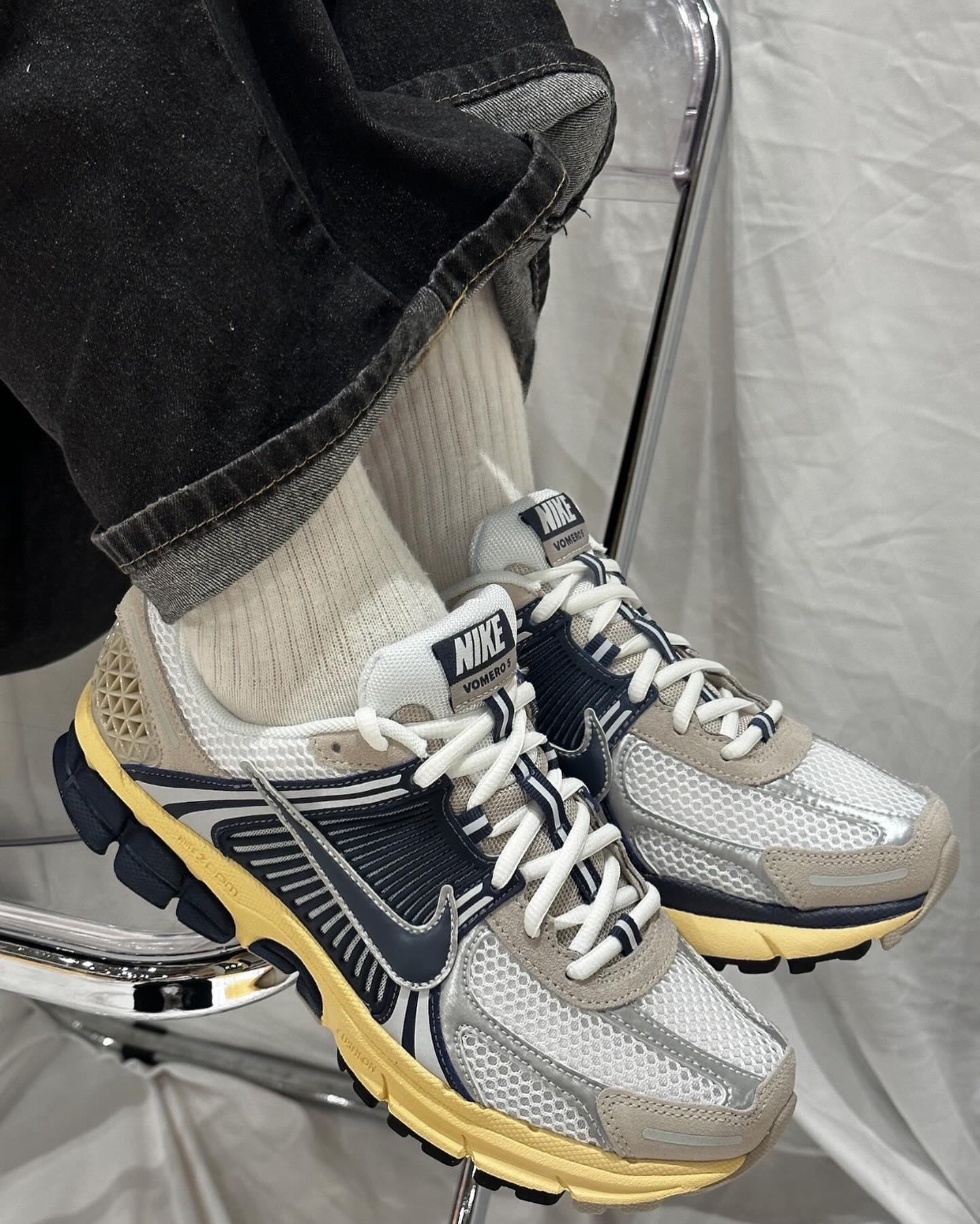 Nike Zoom Vomero 5 Thunder Blue Cream (M)