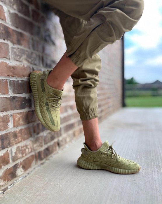 Adidas Yeezy Boost 350 V2 Sulfur (M)