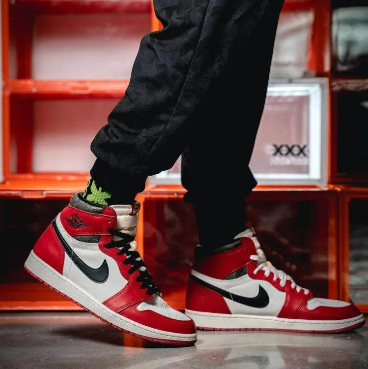 Nike Jordan 1 Retro High OG Chicago Lost and Found (GS)