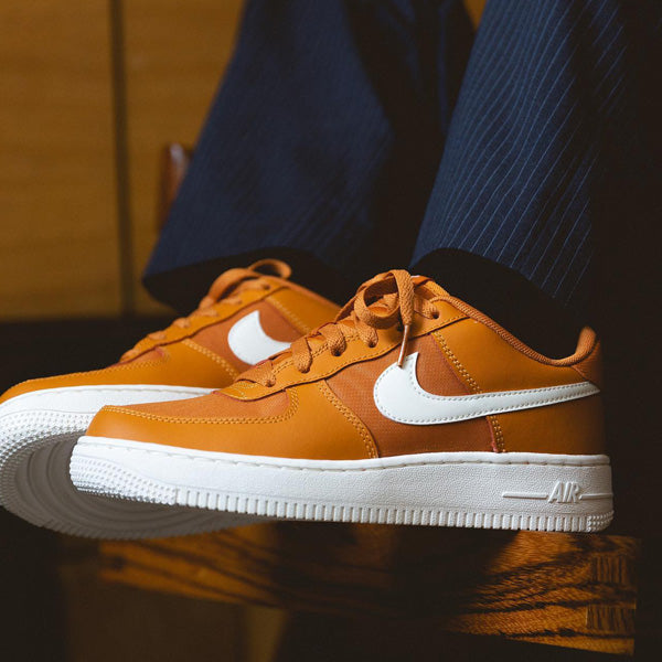 Nike Air Force 1Low '07 SE Monarch Canvas (M)
