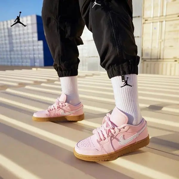 Nike Jordan 1 Low Arctic Pink Gum (W)