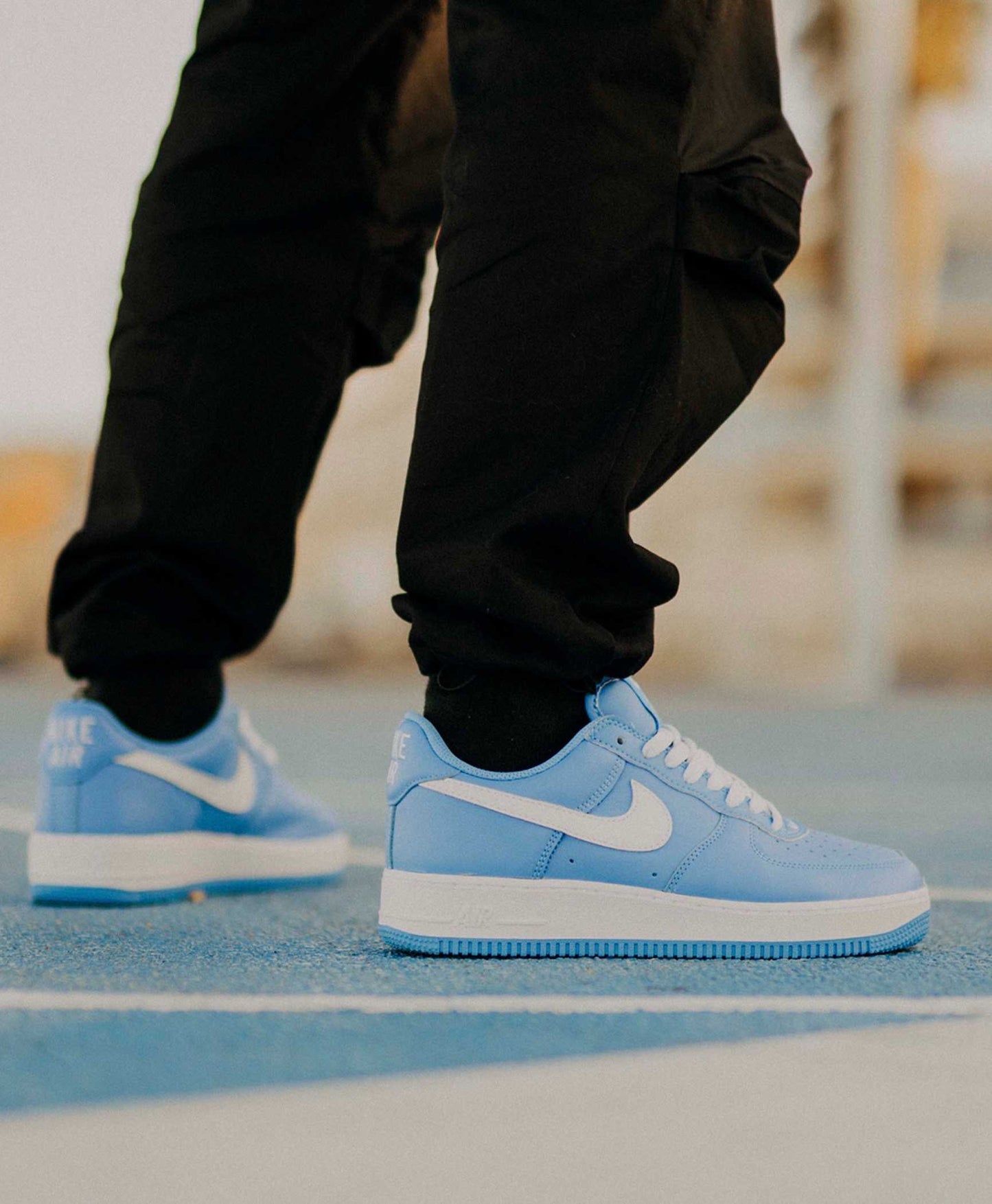 NIKE AIR FORCE 1 LOW RETRO Color of the Month University Blue (M)