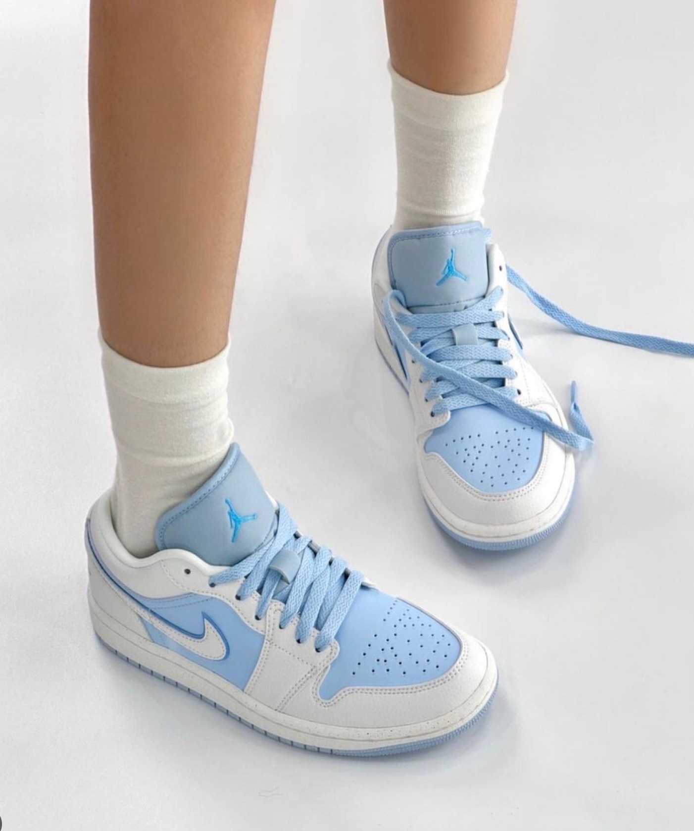 Nike Jordan 1 Low SE Reverse Ice Blue (W)