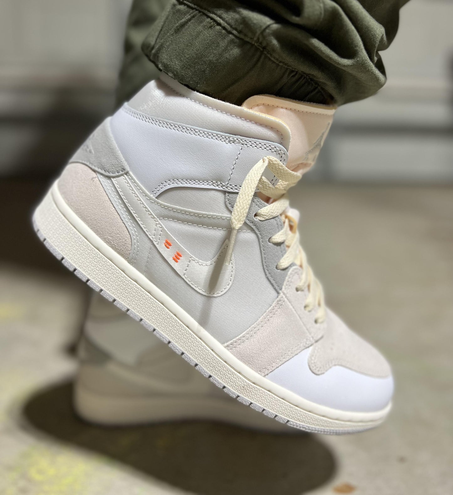 Nike Jordan 1 Mid SE Craft Inside Out White Grey (M)