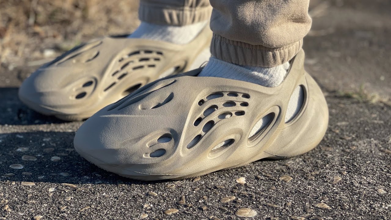 Adidas Yeezy Foam RNR Stone Salt (M)