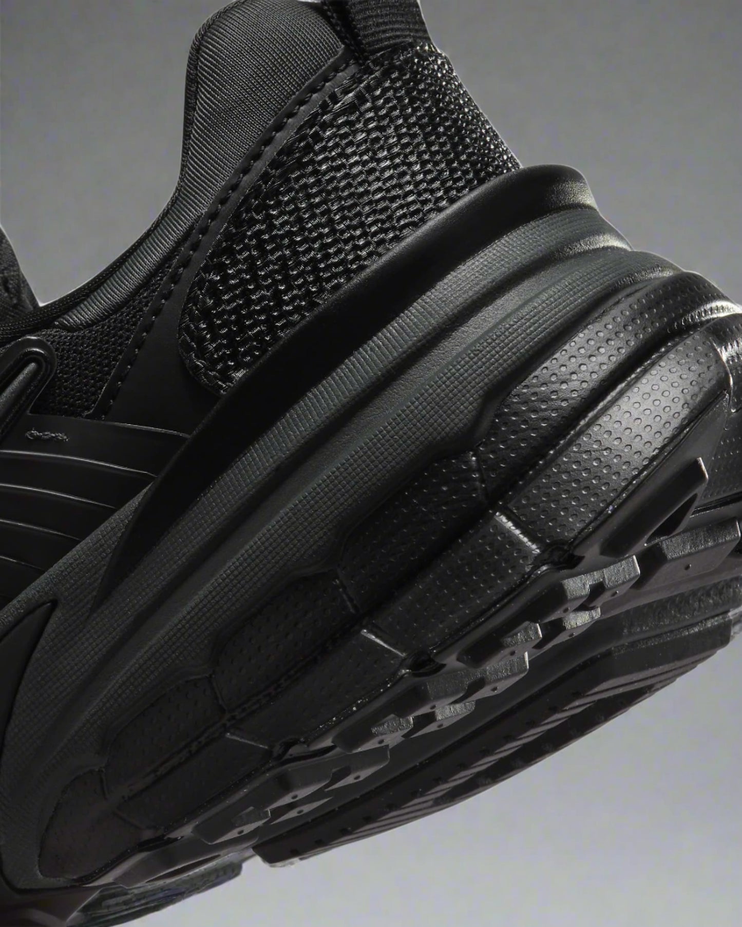 Nike V2K Run Black Dark Smoke Grey (M)