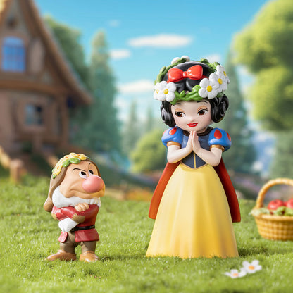 Disney Snow White Classic Series Figures
