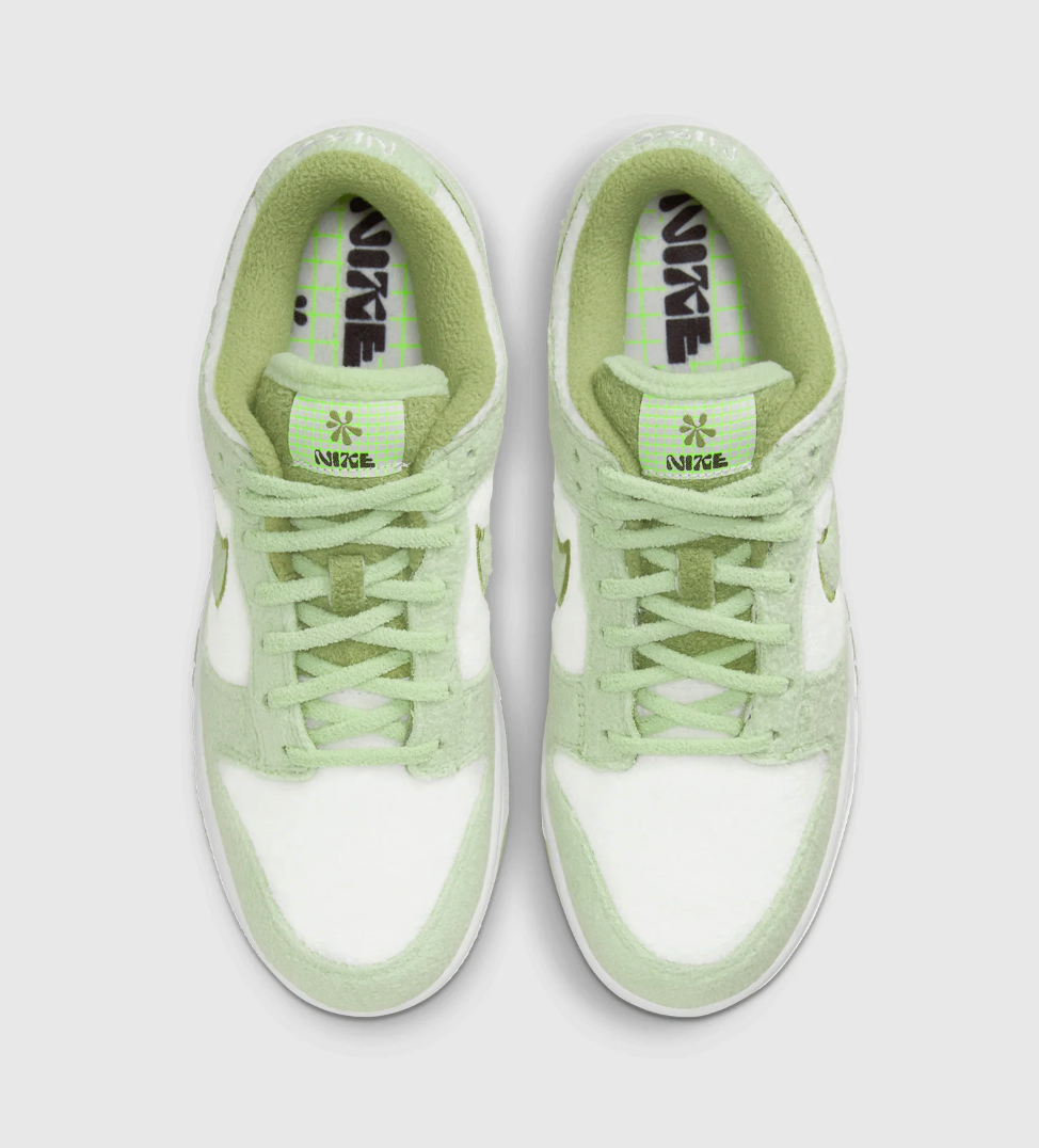 Nike Dunk Low "Fleece Green" (W)
