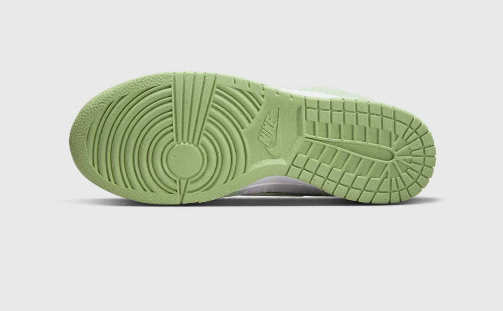 Nike Dunk Low "Fleece Green" (W)