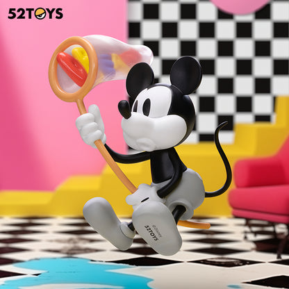 Mickey mouse color hunting