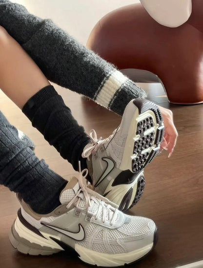 Nike V2K Run Sail Tanrown (W)